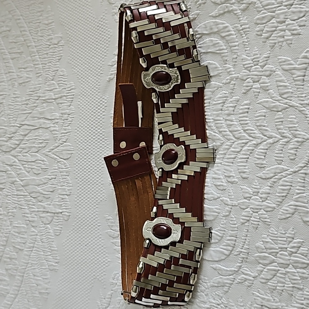 FREE PEOPLE Brown leather boho belt with Silvertone hardware - Picture 7 of 8